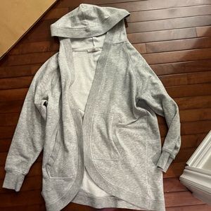 Long sleeve grey sweater